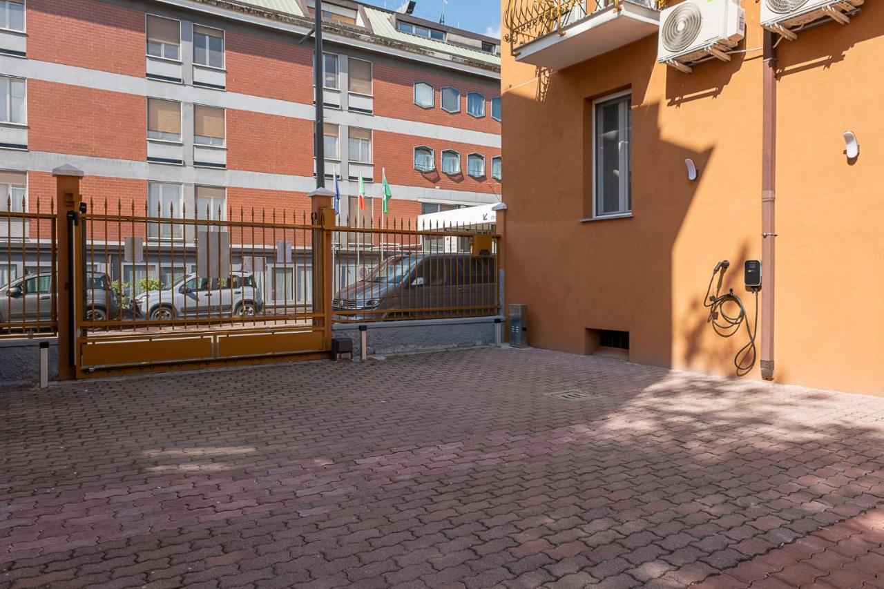 Leader Apartment 4 - Monzino - Hockey Msg Arena - Linate - Milán Exteriér fotografie